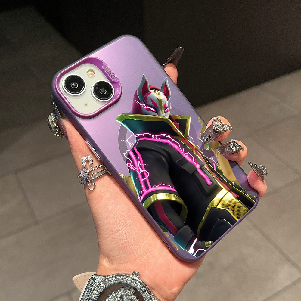 Coque iPhone 16 Pro Fortnite - Personnage Drift Violet