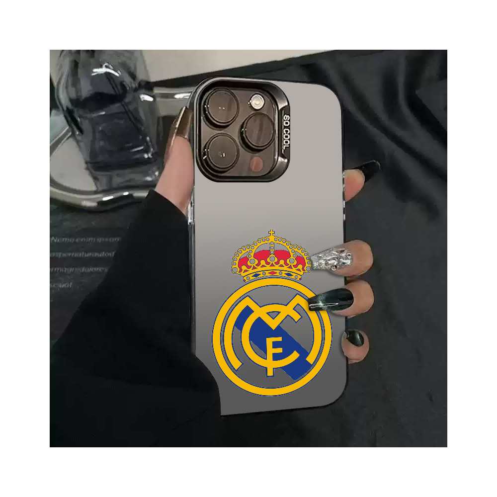 Coque iPhone Real Madrid : Affichez votre passion pour le football !