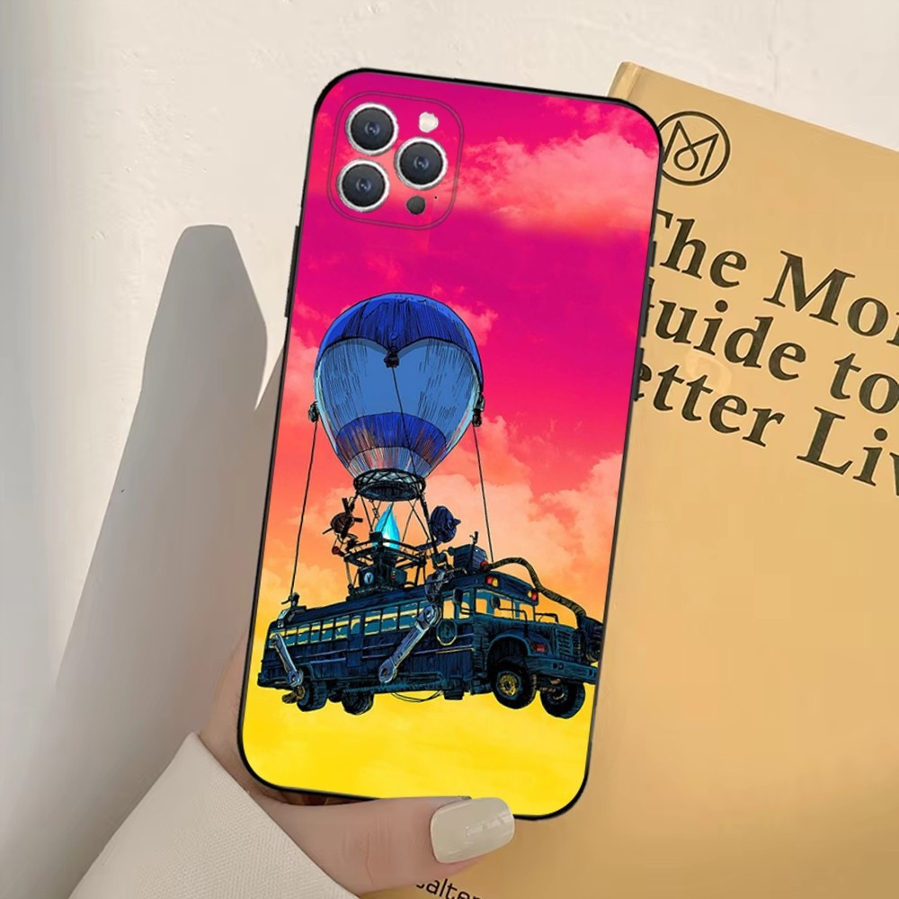 Coque iPhone 12 Pro Max Fortnite Battle Bus - Ciel Rose et Jaune