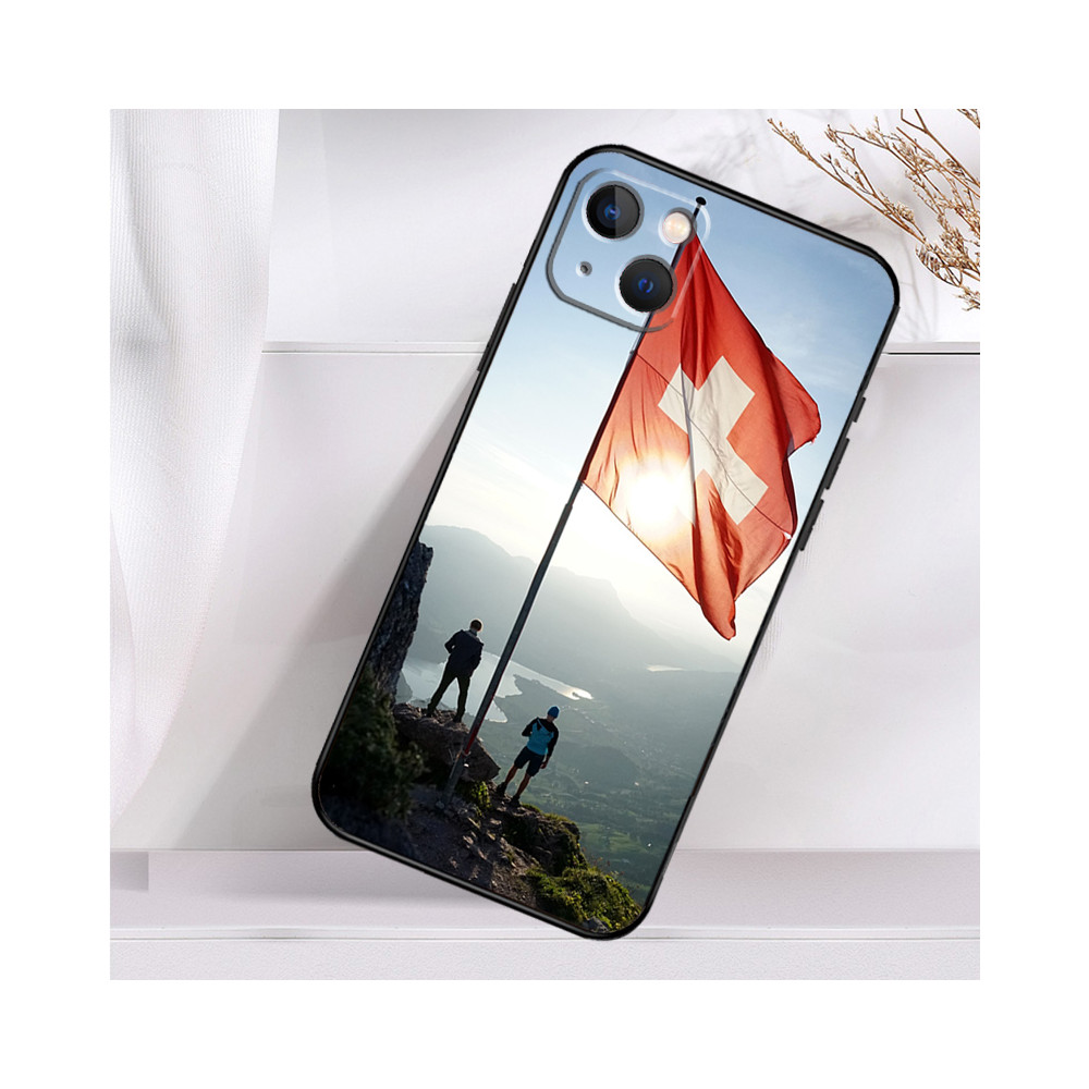 Coque iPhone 15 Suisse : Aventure en Montagne