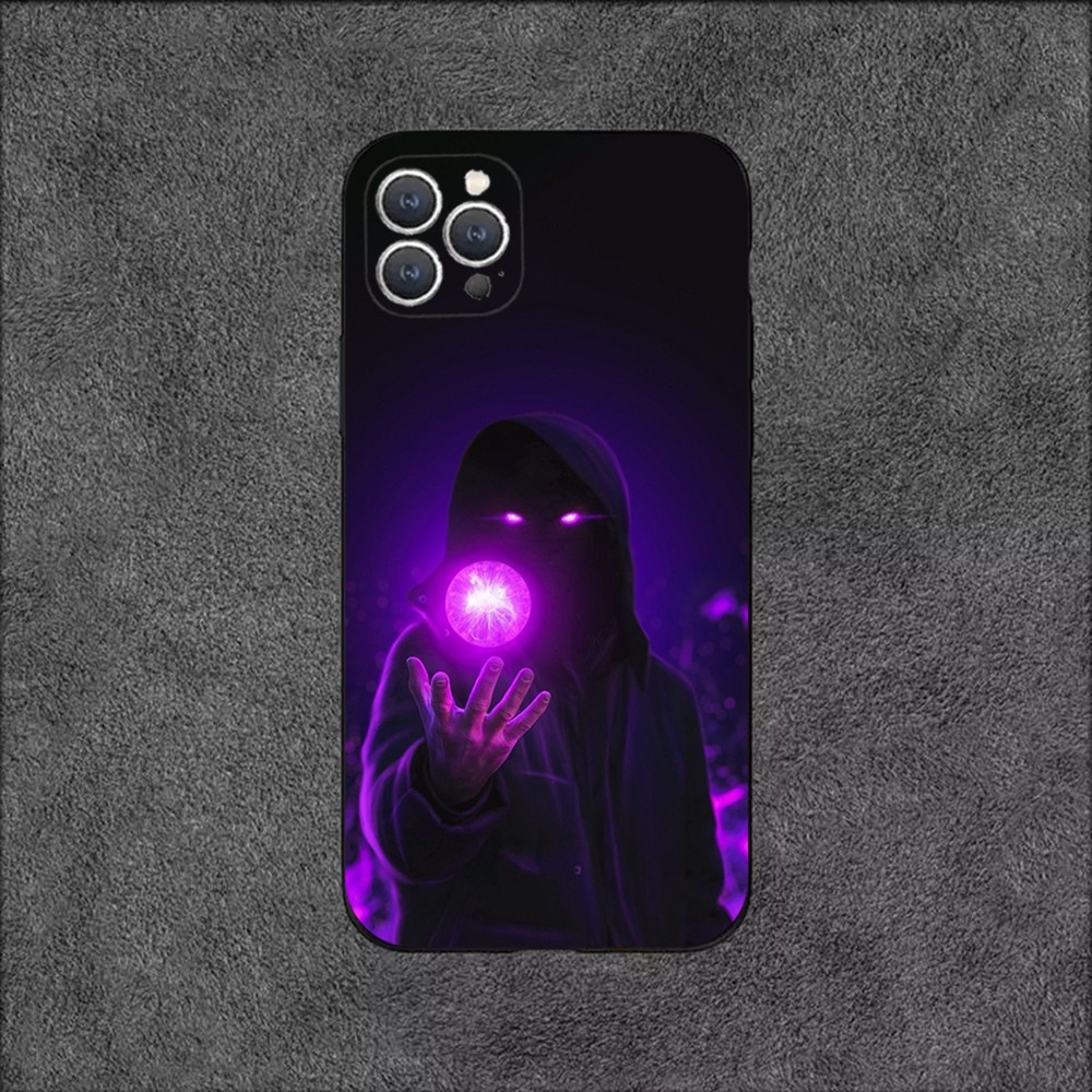 Coque iPhone 16 Plus Mage Violet Lumineux - Protection & Style Unique