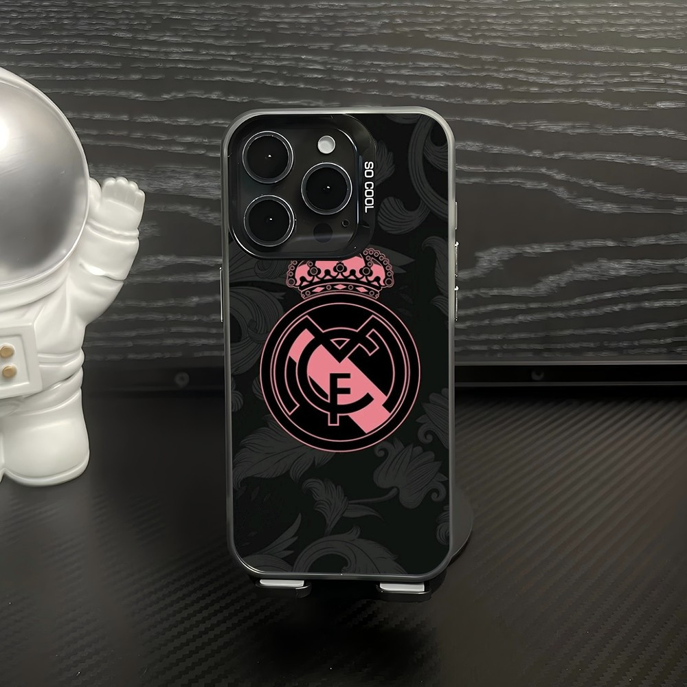 Coque iPhone 15 Plus Real Madrid Rose et Noire - Design Élégant